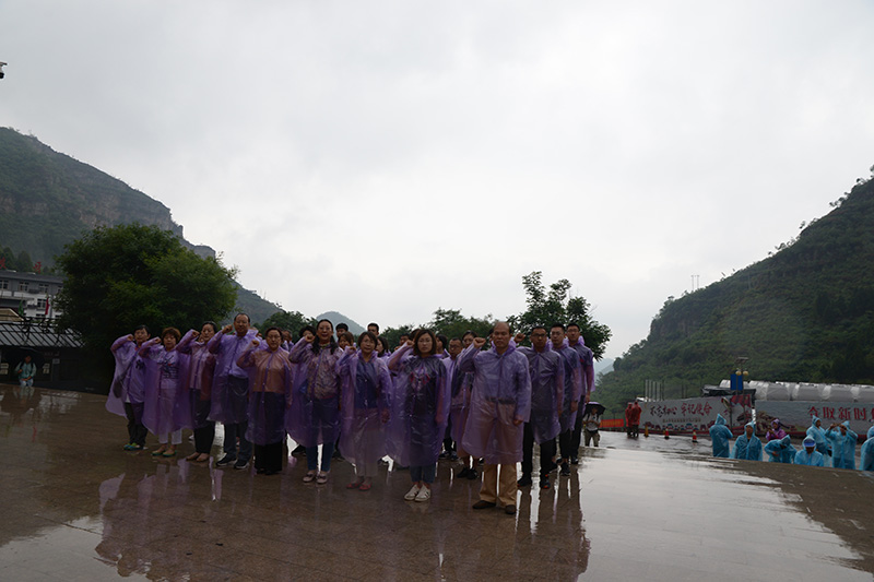 河北省环境科学学会组织参观红色教育基地