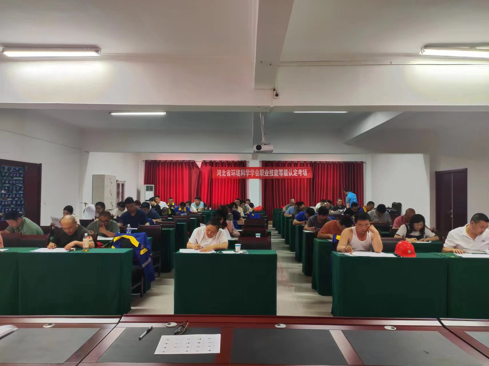 a4ec100fdfe53f0379cc295ab0bd58e.jpg